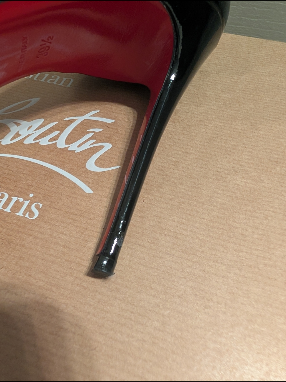 Christian Louboutin Iriza 100 Black Patent - Picture 4 of 7